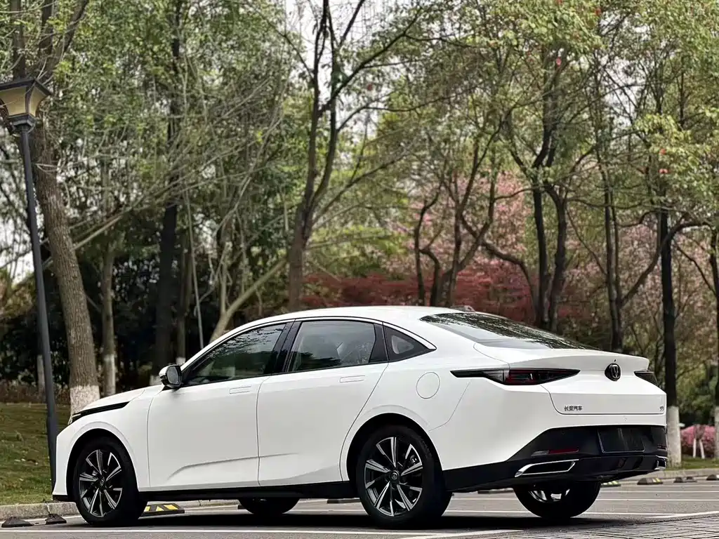 Changan Yida — миниатюра 7
