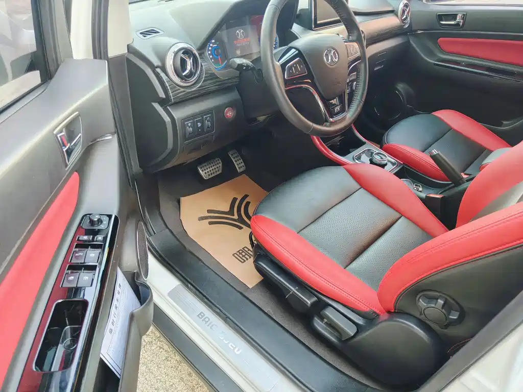 BAIC New Energy EX — миниатюра 10