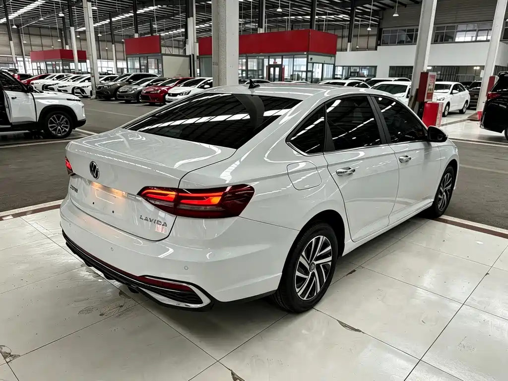 Volkswagen Lavida — миниатюра 16
