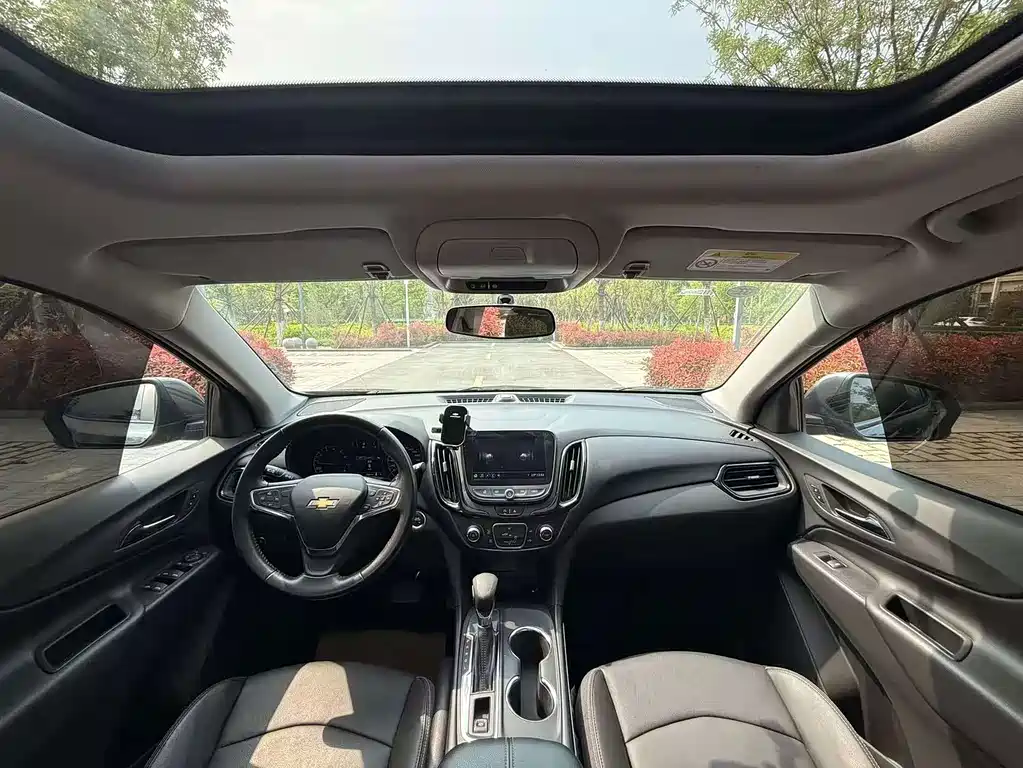 Chevrolet Equinox — миниатюра 22