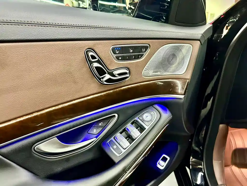 Mercedes-Benz S-Class — миниатюра 7