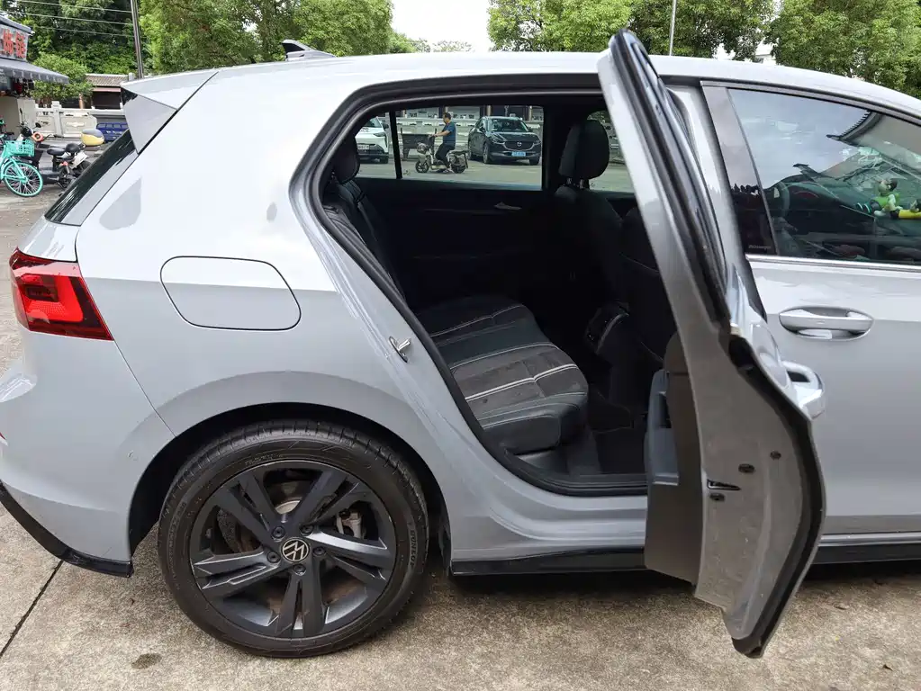 Volkswagen Golf — миниатюра 21
