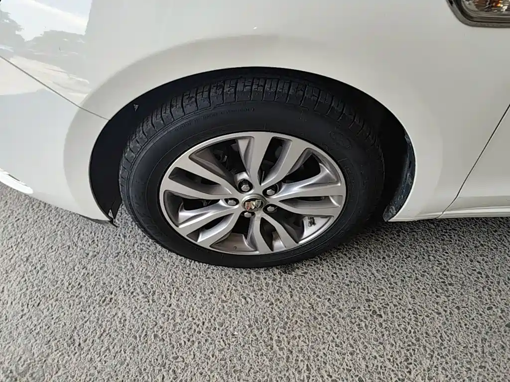 Buick Excelle — миниатюра 23