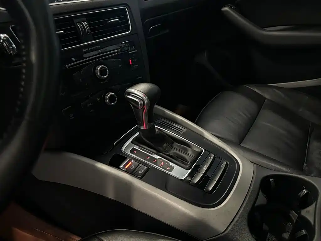 Audi Q5 — миниатюра 11