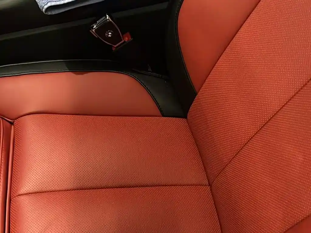 Rolls-Royce Cullinan — миниатюра 14