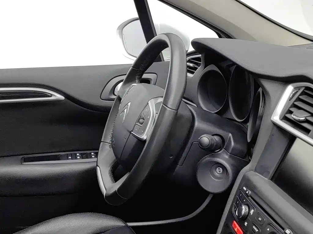 Citroen C4L — миниатюра 22
