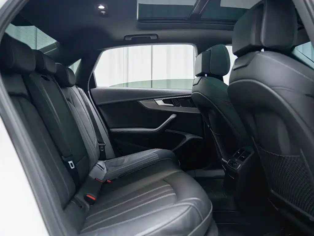 Audi A4L — миниатюра 8