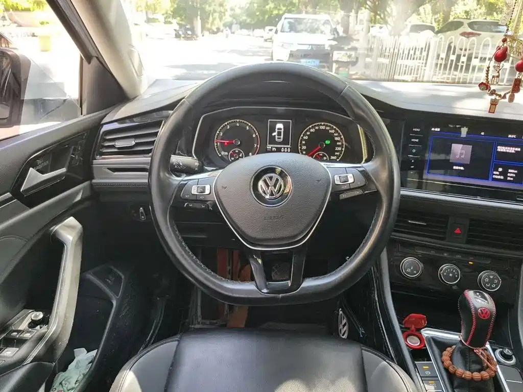 Volkswagen Sagitar — миниатюра 3