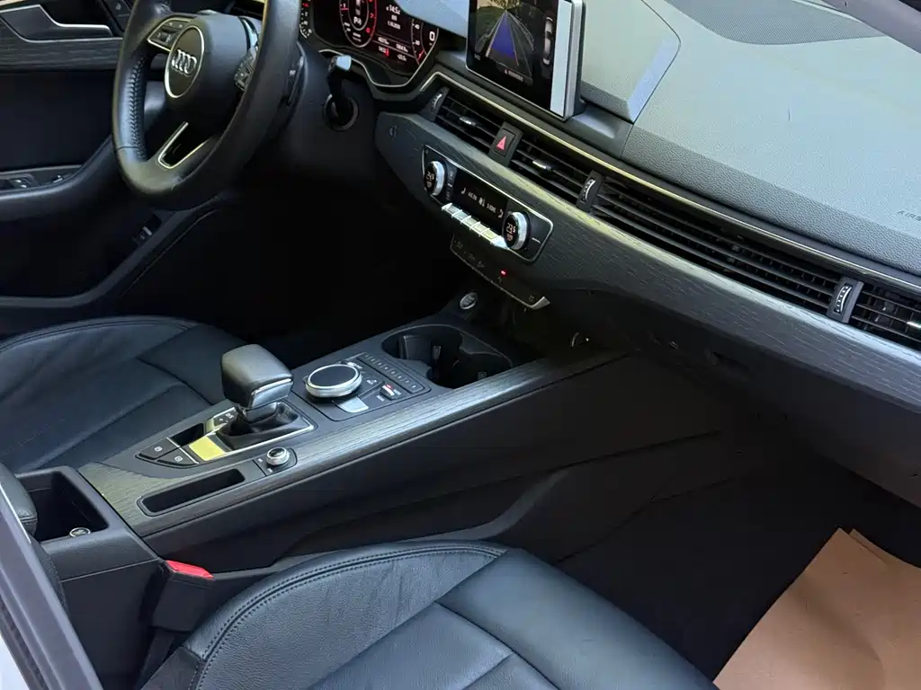 Audi A4L — миниатюра 10