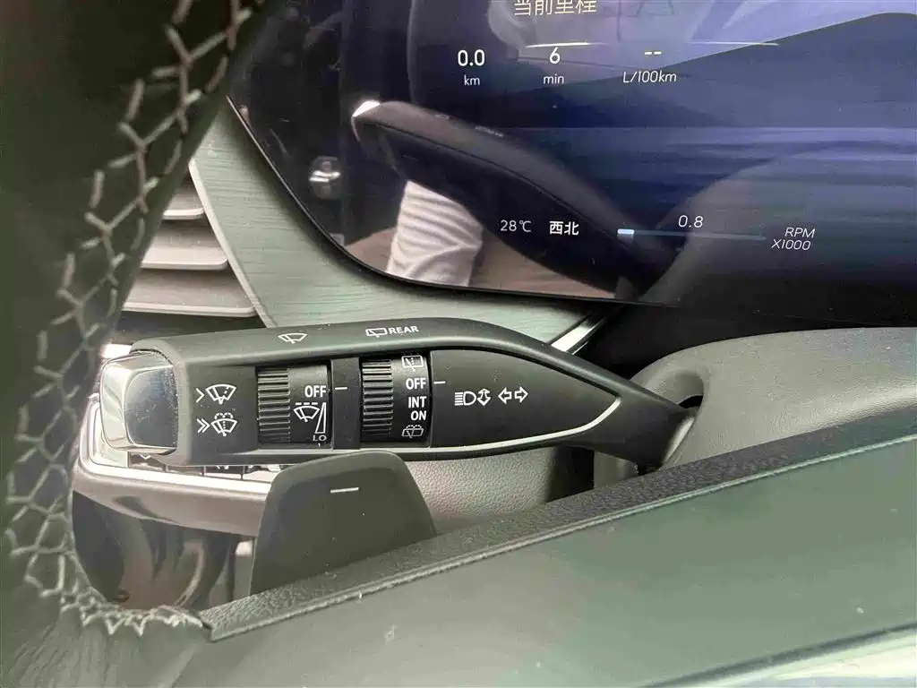 Buick Envision Plus — миниатюра 36