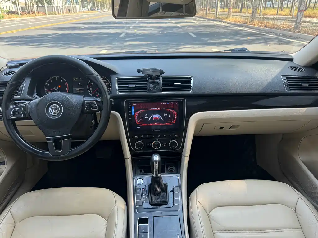 Volkswagen Passat — миниатюра 11