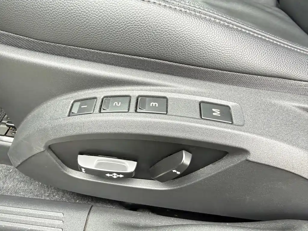 Volvo C30 — миниатюра 12