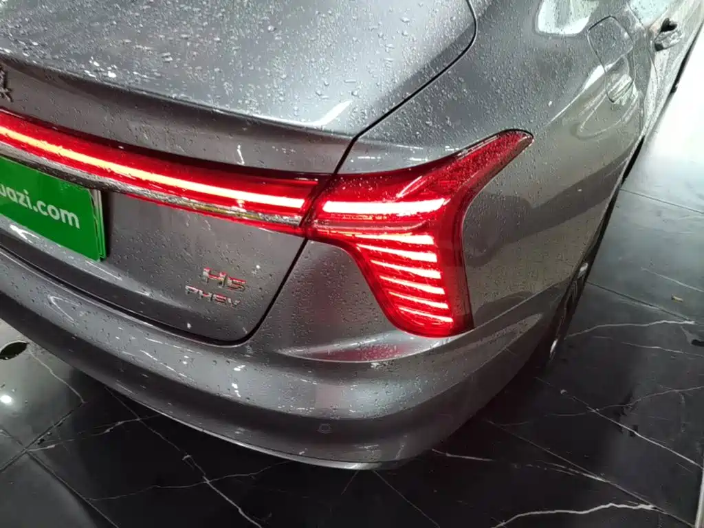 Hongqi Hongqi H5 PHEV — миниатюра 8