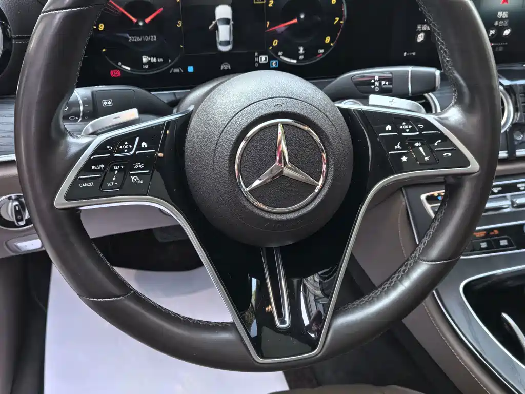 Mercedes-Benz E-Class 2022 — фото 8