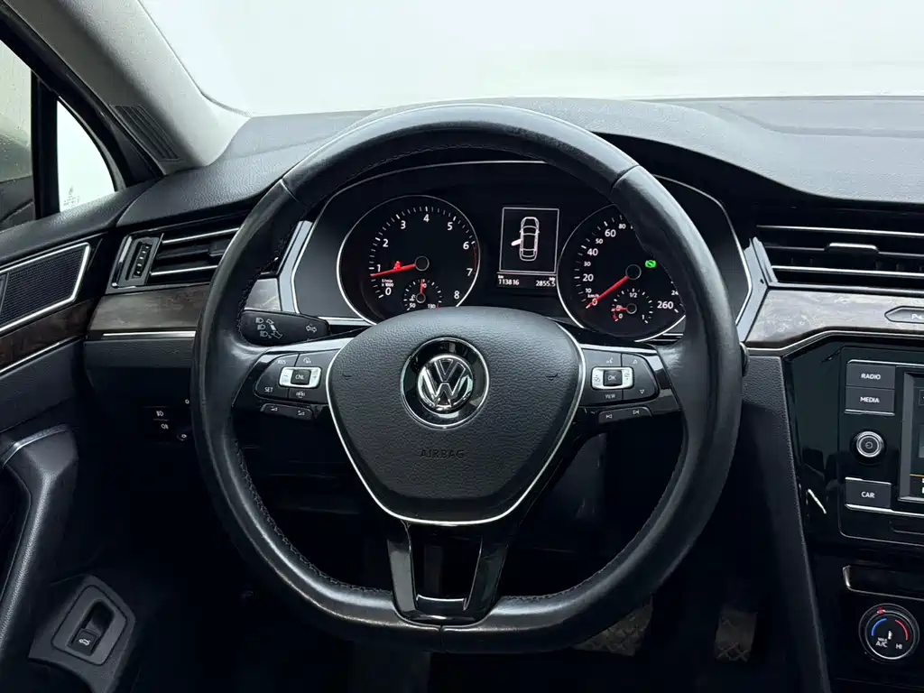 Volkswagen Magotan — миниатюра 8
