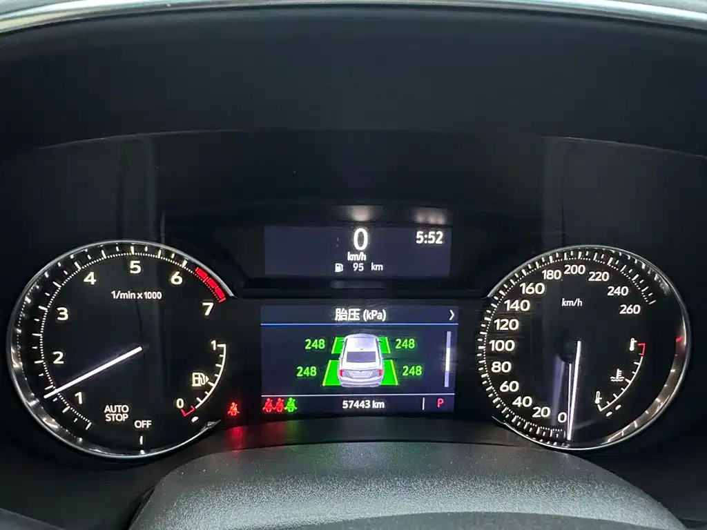 Cadillac CT5 — миниатюра 9