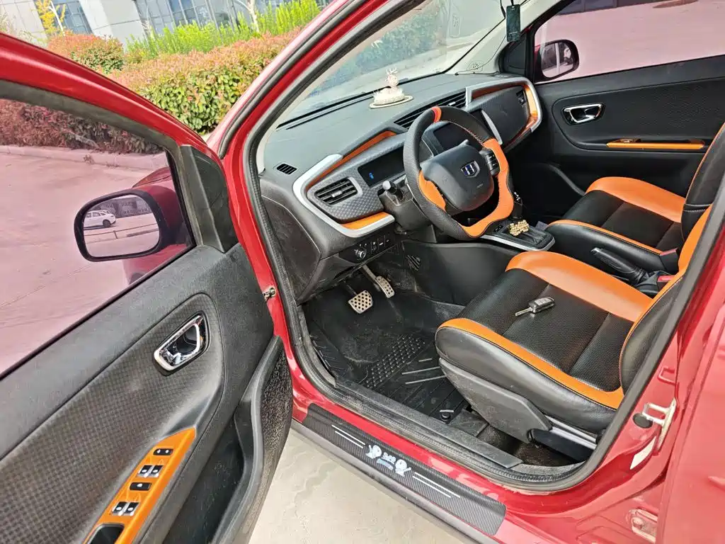 Geely Vision X1 — миниатюра 16
