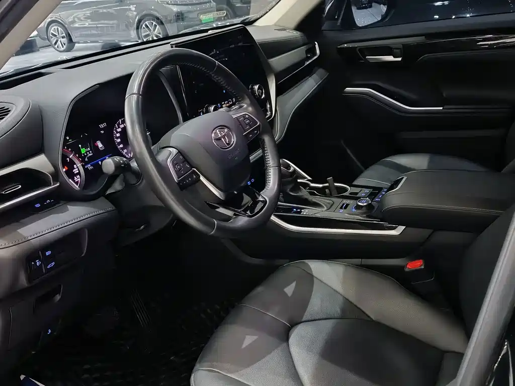 Toyota Highlander — миниатюра 4