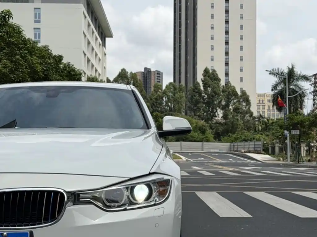 BMW 3 Series — миниатюра 2