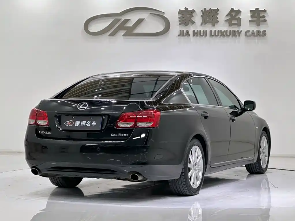Lexus GS — миниатюра 7