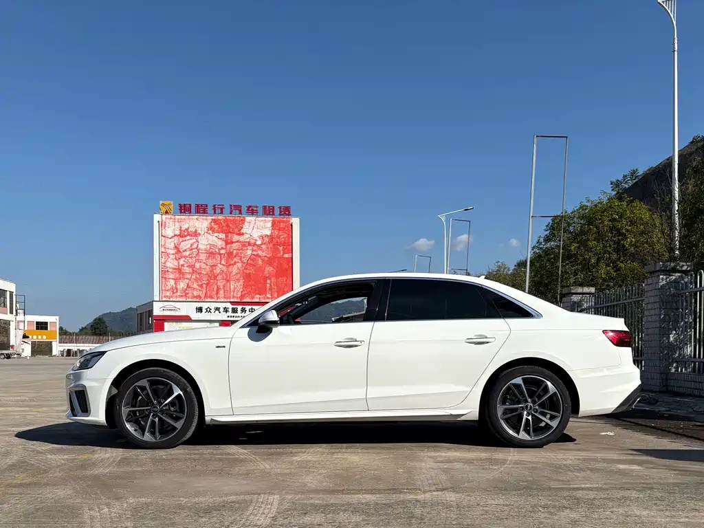 Audi A4L — миниатюра 5
