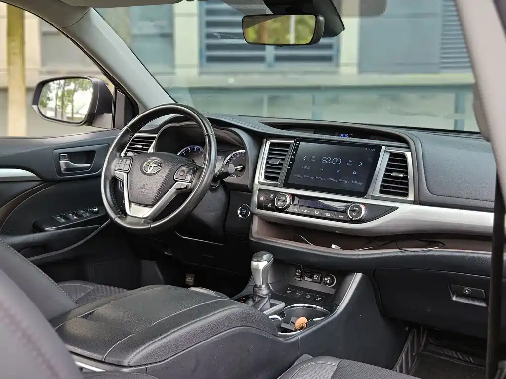 Toyota Highlander — миниатюра 22