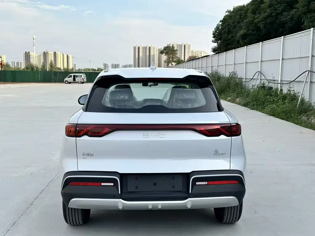 BYD Yuan Up UP 2025 301KM