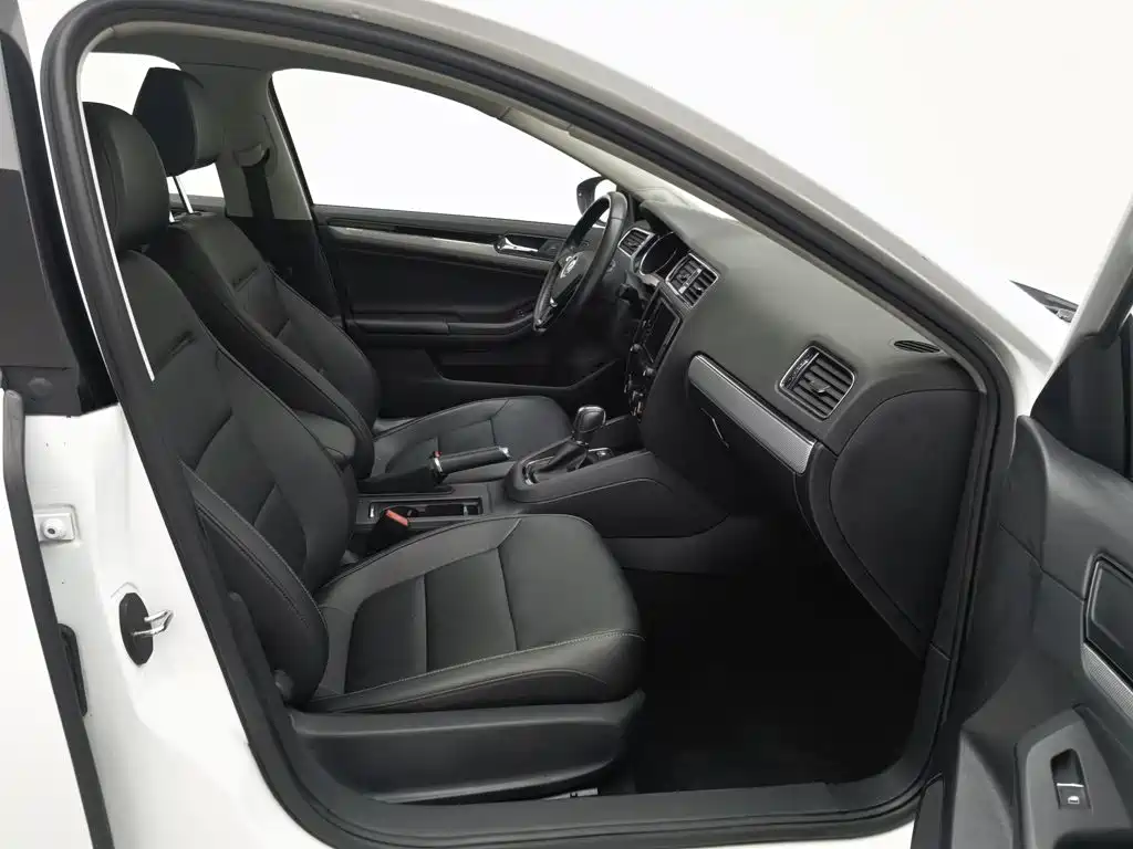 Volkswagen Sagitar — миниатюра 23