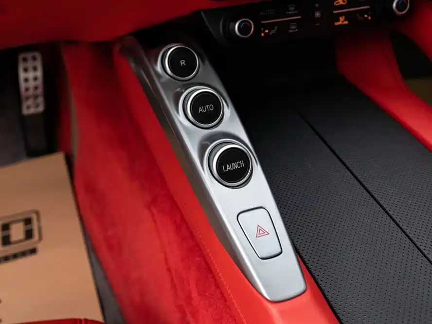 Ferrari GTC4Lusso — миниатюра 18