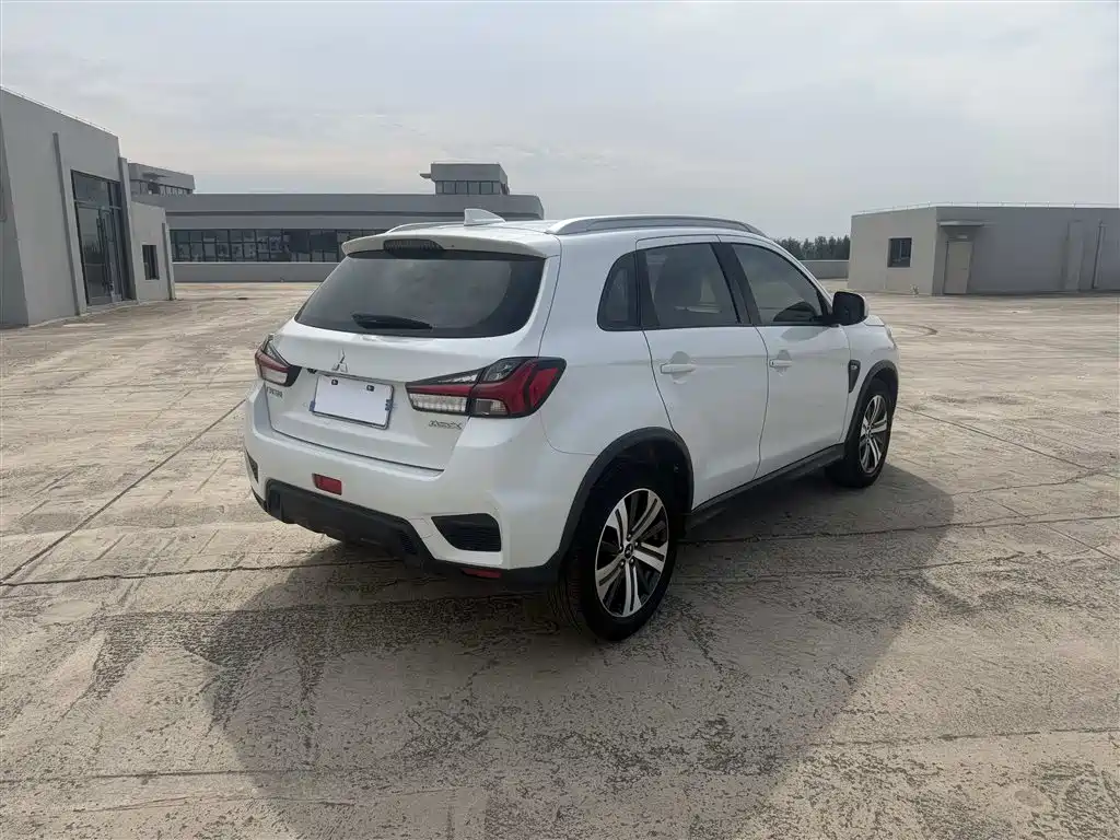 Mitsubishi ASX — миниатюра 8