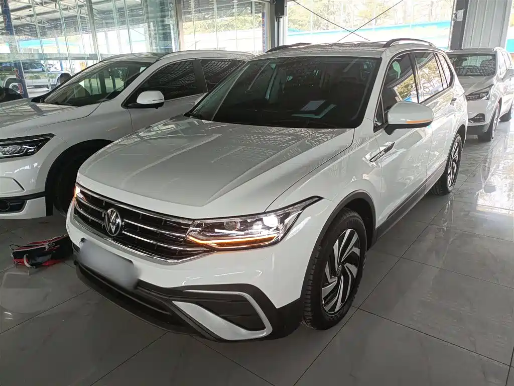 Volkswagen Tiguan L 2023