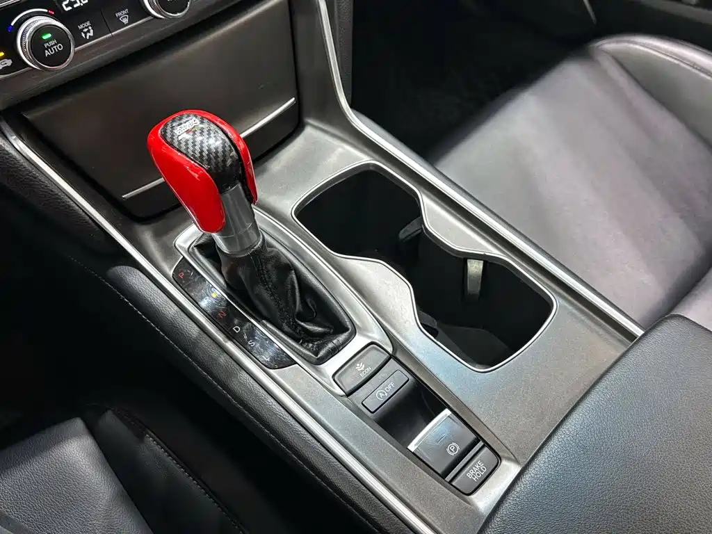Honda Accord — миниатюра 15