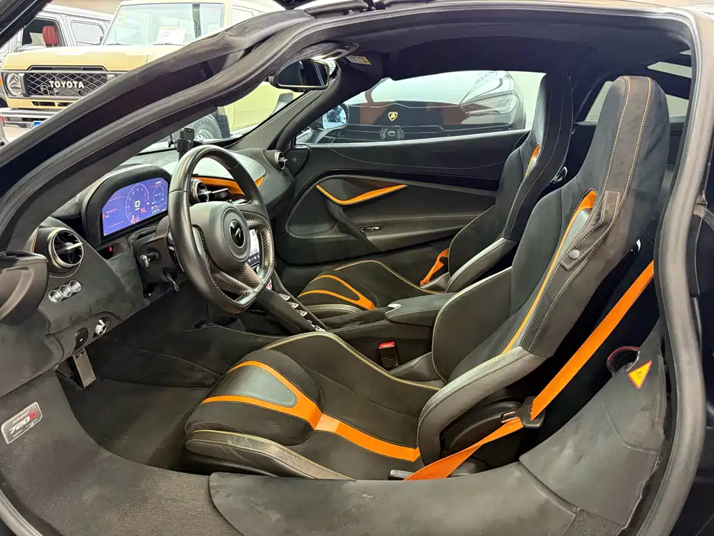 McLaren 720S — миниатюра 12