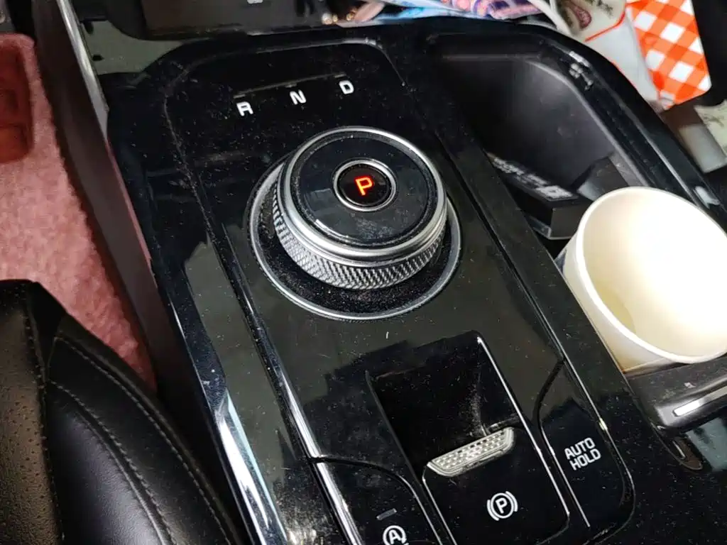 Kia K5 — миниатюра 10
