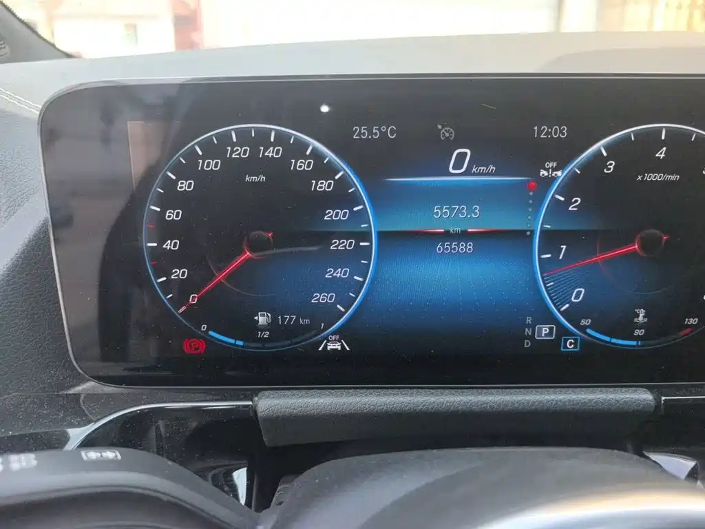 Mercedes-Benz GLA — миниатюра 8