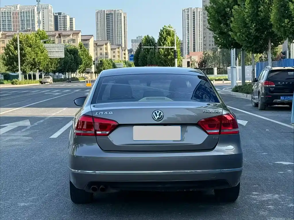 Volkswagen Passat 2013 1.8TSI DSG
