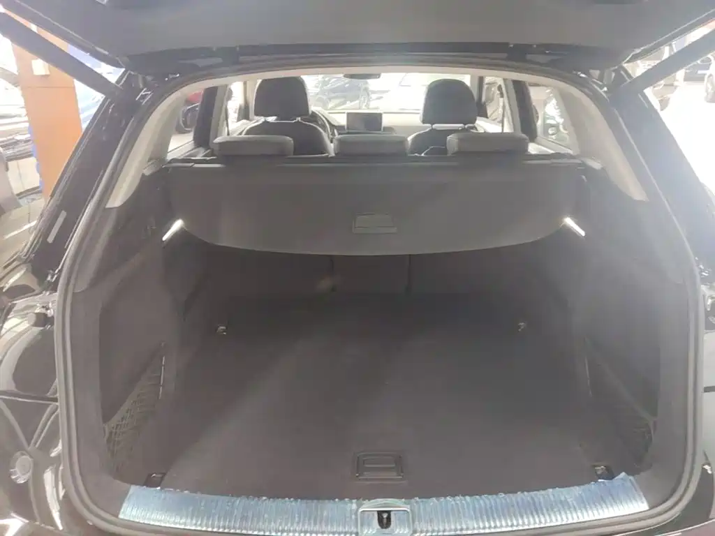 Audi Q5L — миниатюра 19
