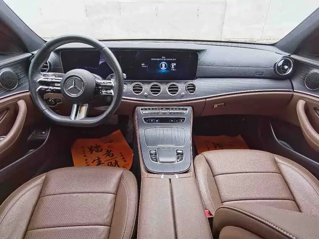 Mercedes-Benz E-Class — миниатюра 8