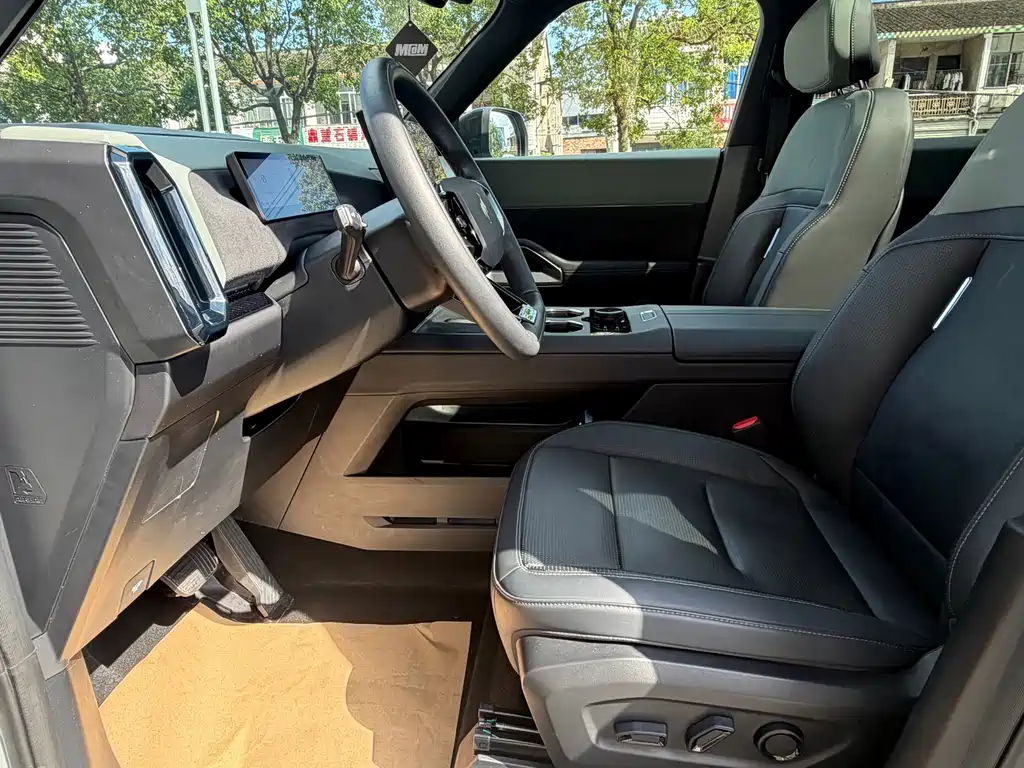 Ford Bronco Basecamp — миниатюра 8