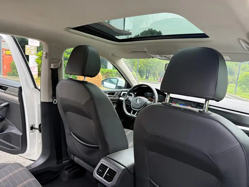 Volkswagen Lavida — миниатюра 16