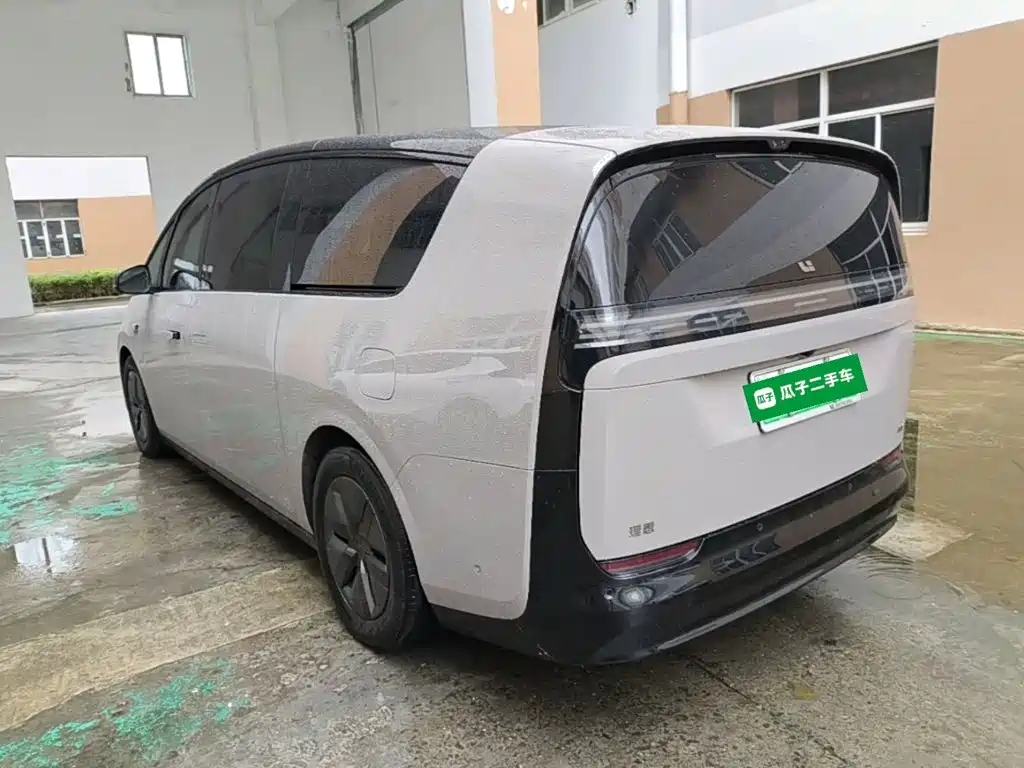 Li Auto Li MEGA — миниатюра 5