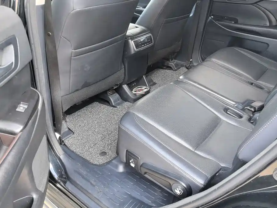 Toyota Highlander — миниатюра 11