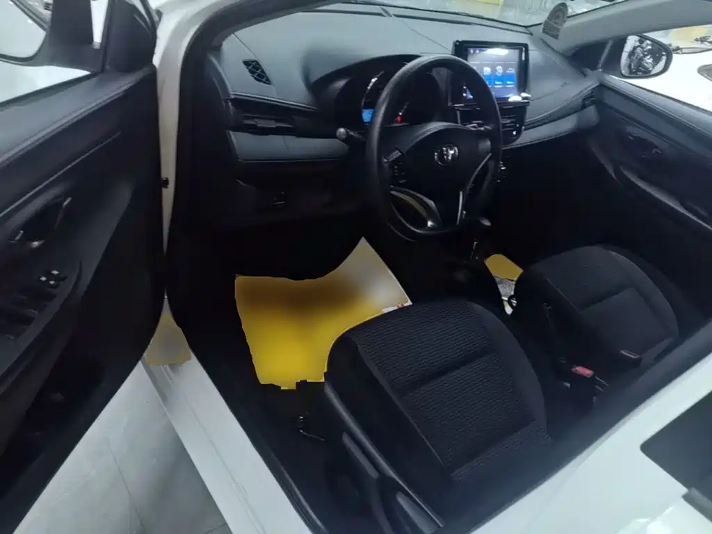 Toyota Vios FS — миниатюра 15