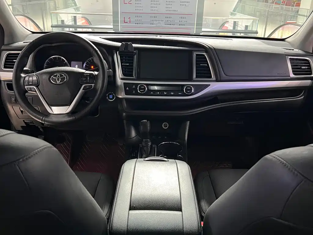 Toyota Highlander — миниатюра 5