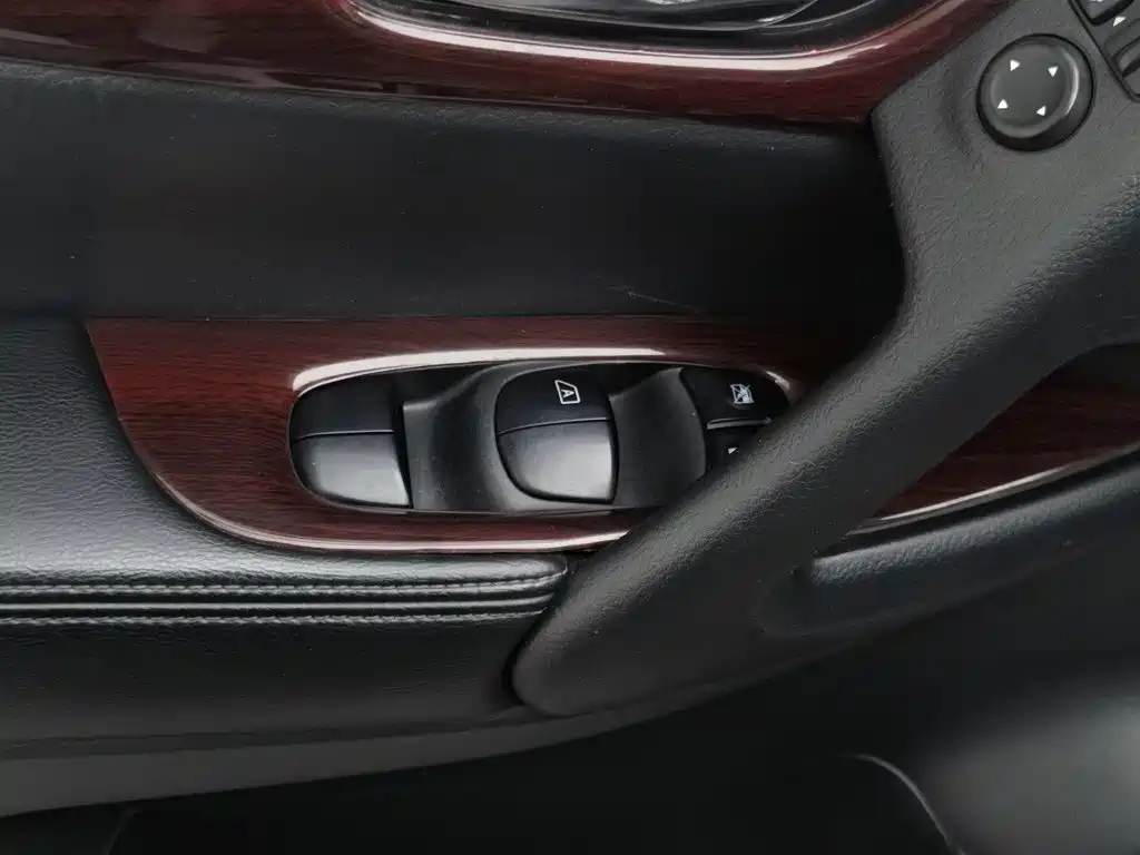Nissan X-Trail — миниатюра 9