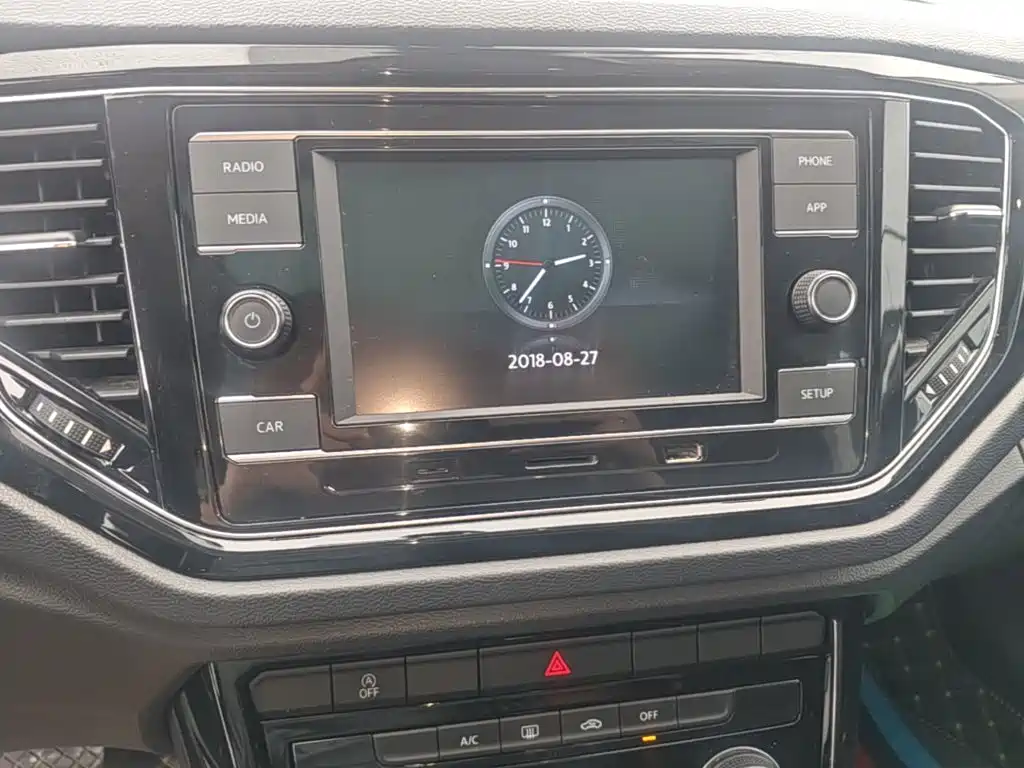 Volkswagen T-Roc — миниатюра 13