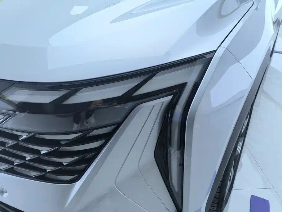 Geely Boyue L — миниатюра 5