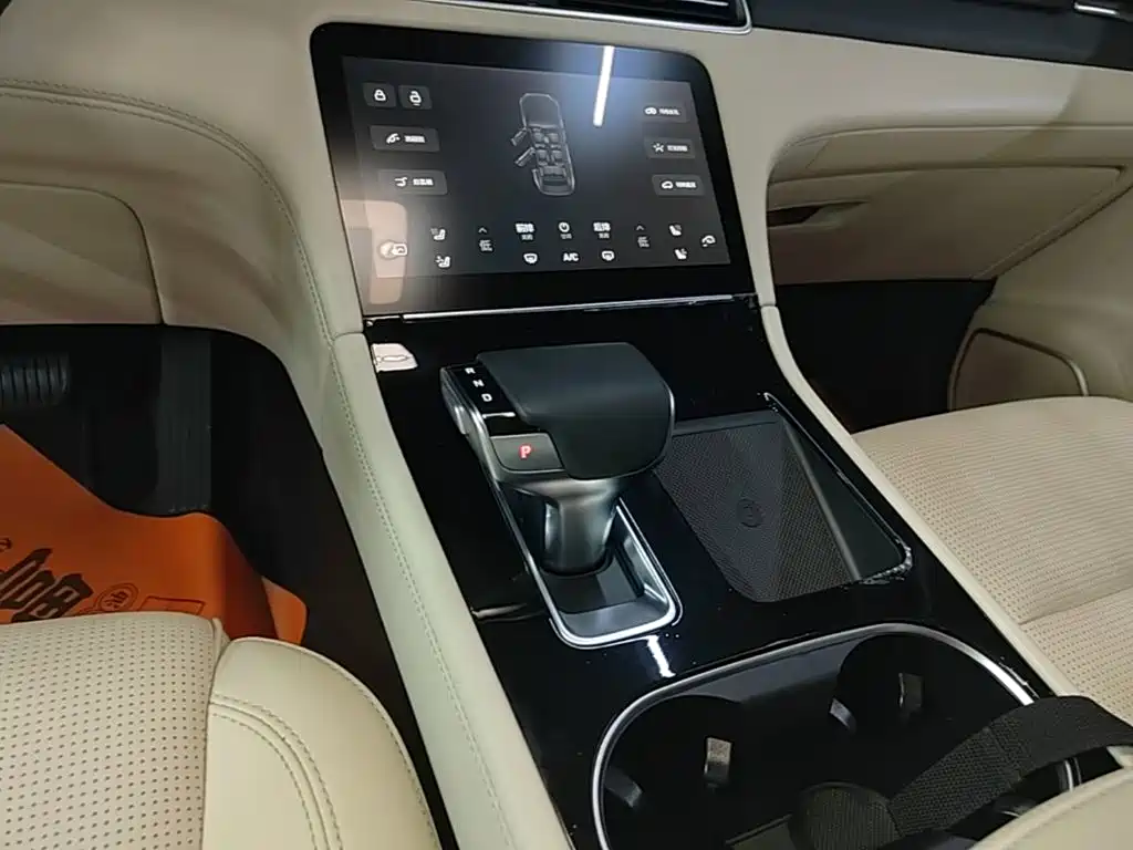 Li Auto Li ONE — миниатюра 14