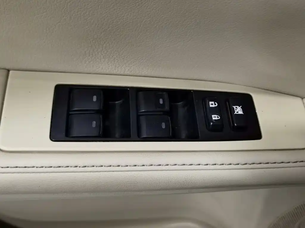 Lexus ES — миниатюра 9