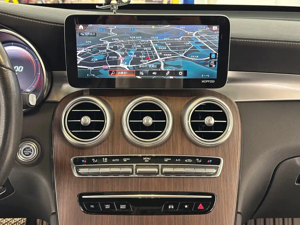 Mercedes-Benz GLC — миниатюра 19